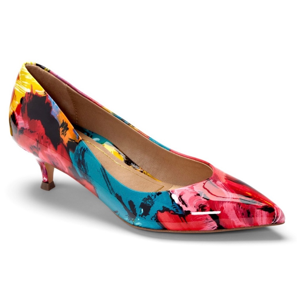 Vionic Kit Josie  Floral Women's Heels with Arch Support Color is Black Floral 8